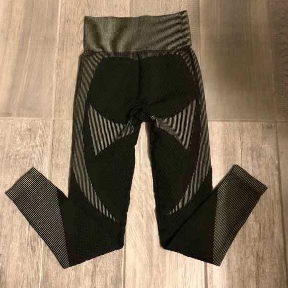 NWT XS M high waist yoga gym pants drywick sports - Picture 4 of 9